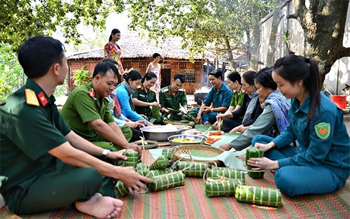 LAN TỎA YÊU THƯƠNG TỪ TẾT QUÂN DÂN